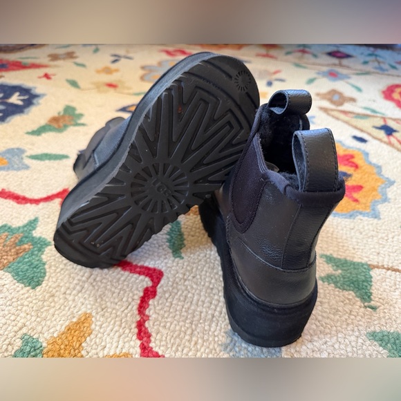 Ugg Black Platform Ankle Boots for Winter Snow or Rain - Picture 4 of 6